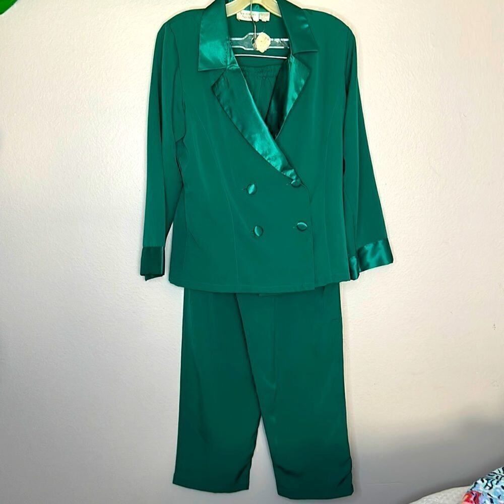 NWT Rare Green Victoria's Secret White Label Long Pajama Set satin trim Size PXS
